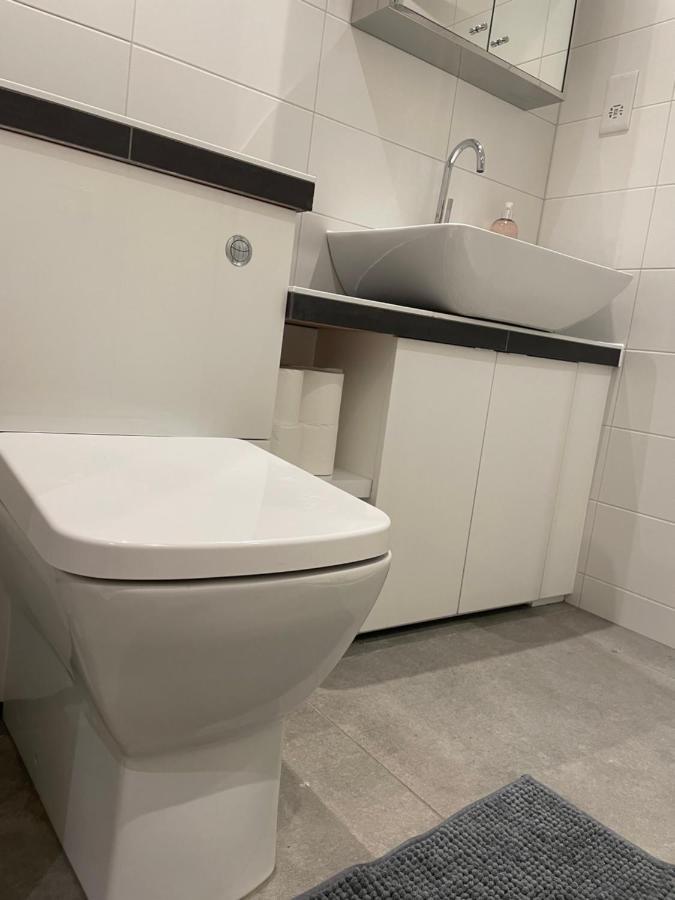 Chic 3 Bedroom Flat With Private Terrace In Holloway Near Finsbury Park Λονδίνο Εξωτερικό φωτογραφία