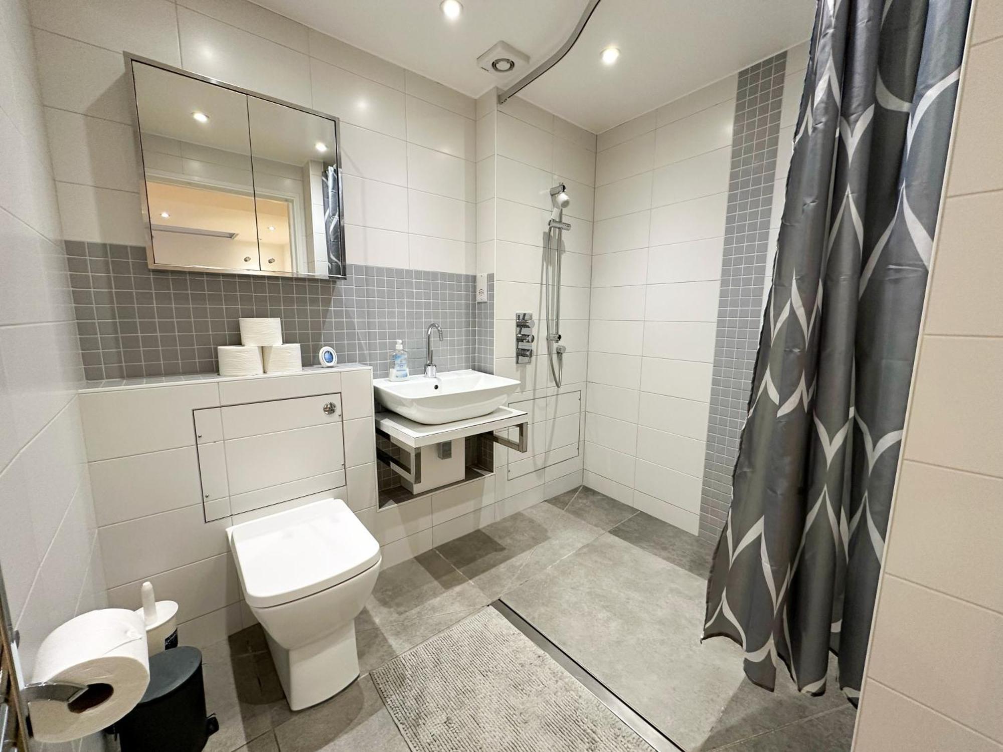 Chic 3 Bedroom Flat With Private Terrace In Holloway Near Finsbury Park Λονδίνο Εξωτερικό φωτογραφία