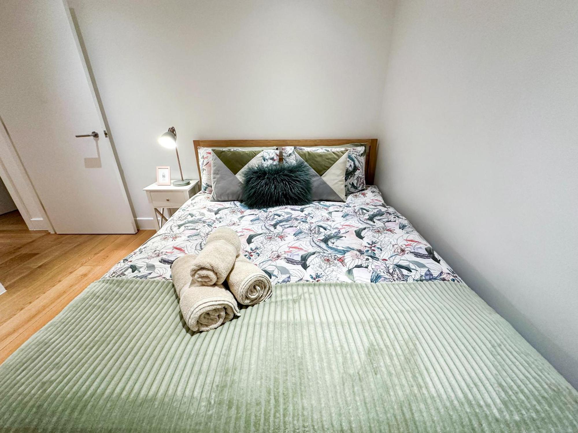 Chic 3 Bedroom Flat With Private Terrace In Holloway Near Finsbury Park Λονδίνο Εξωτερικό φωτογραφία
