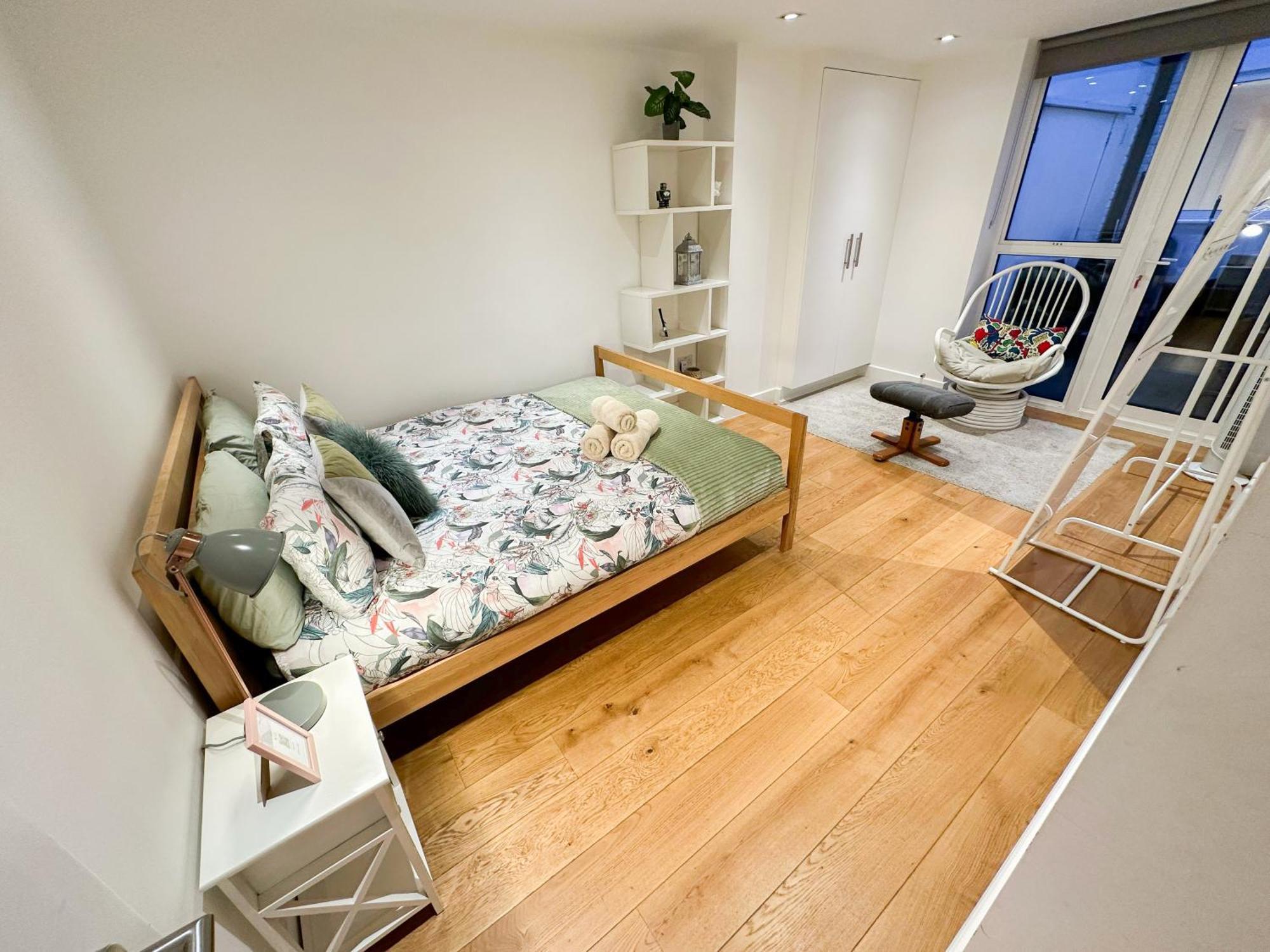 Chic 3 Bedroom Flat With Private Terrace In Holloway Near Finsbury Park Λονδίνο Εξωτερικό φωτογραφία