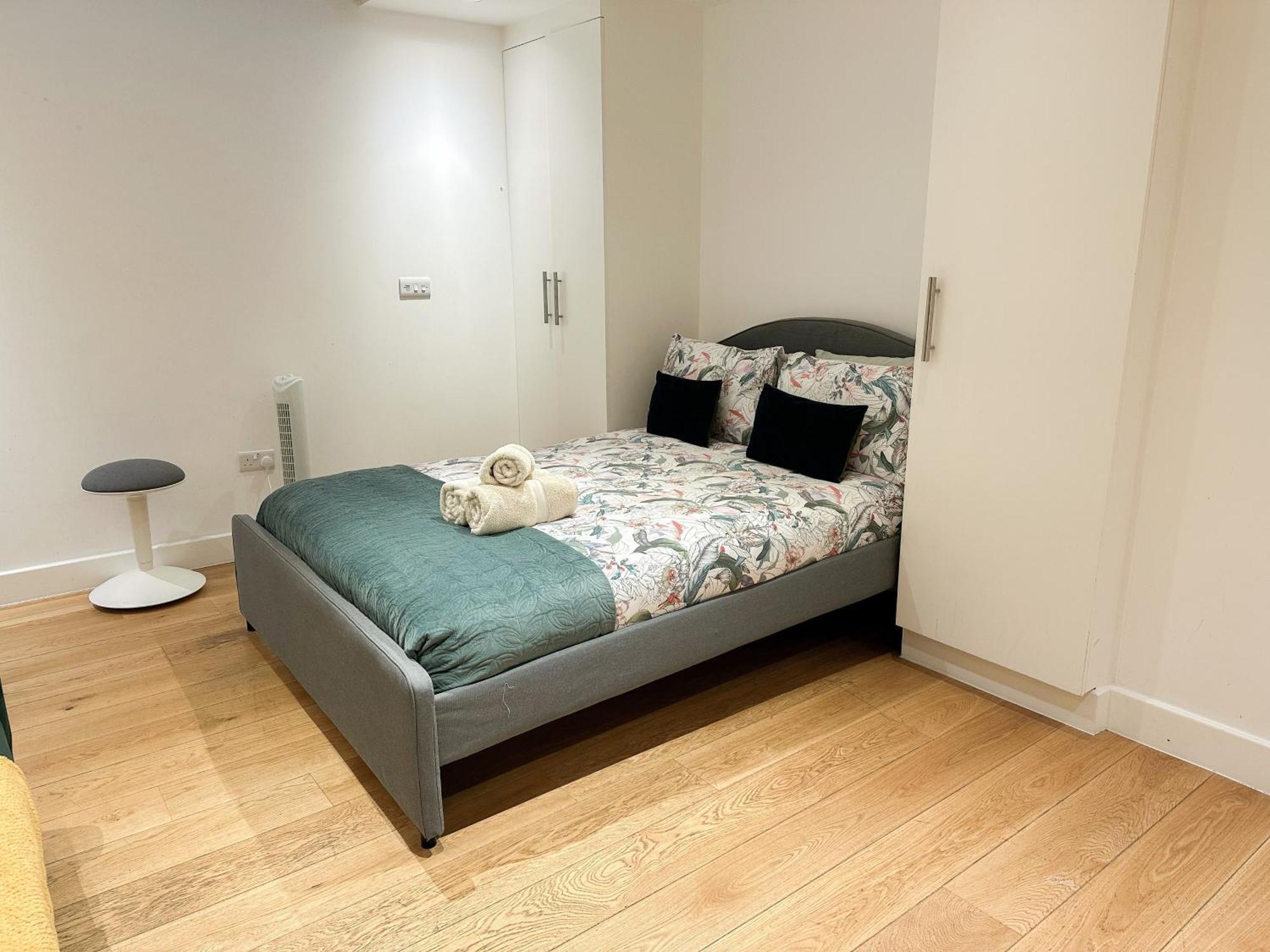Chic 3 Bedroom Flat With Private Terrace In Holloway Near Finsbury Park Λονδίνο Εξωτερικό φωτογραφία