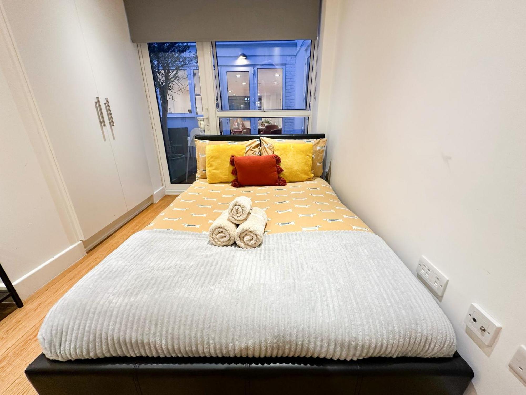 Chic 3 Bedroom Flat With Private Terrace In Holloway Near Finsbury Park Λονδίνο Εξωτερικό φωτογραφία