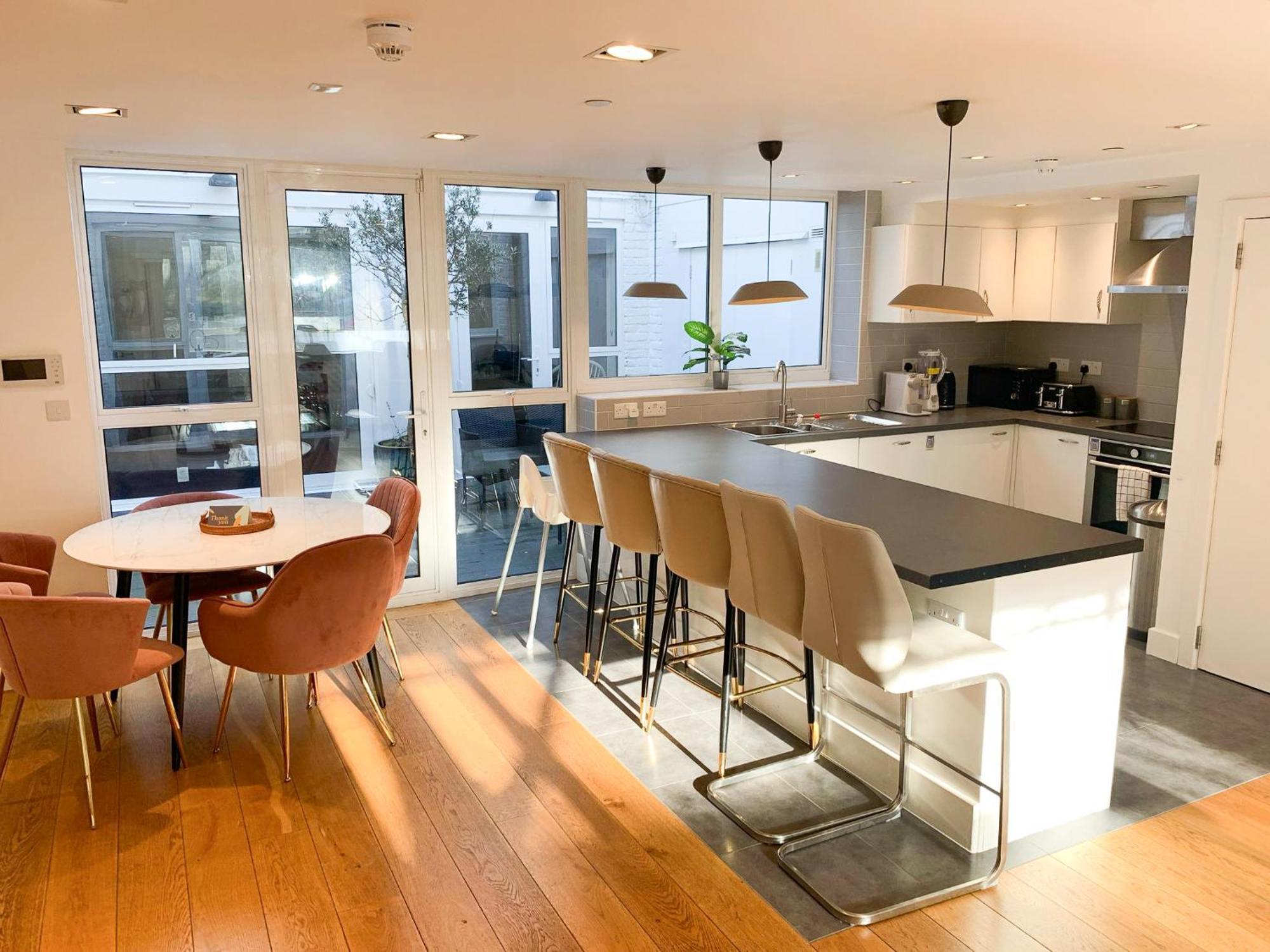 Chic 3 Bedroom Flat With Private Terrace In Holloway Near Finsbury Park Λονδίνο Εξωτερικό φωτογραφία