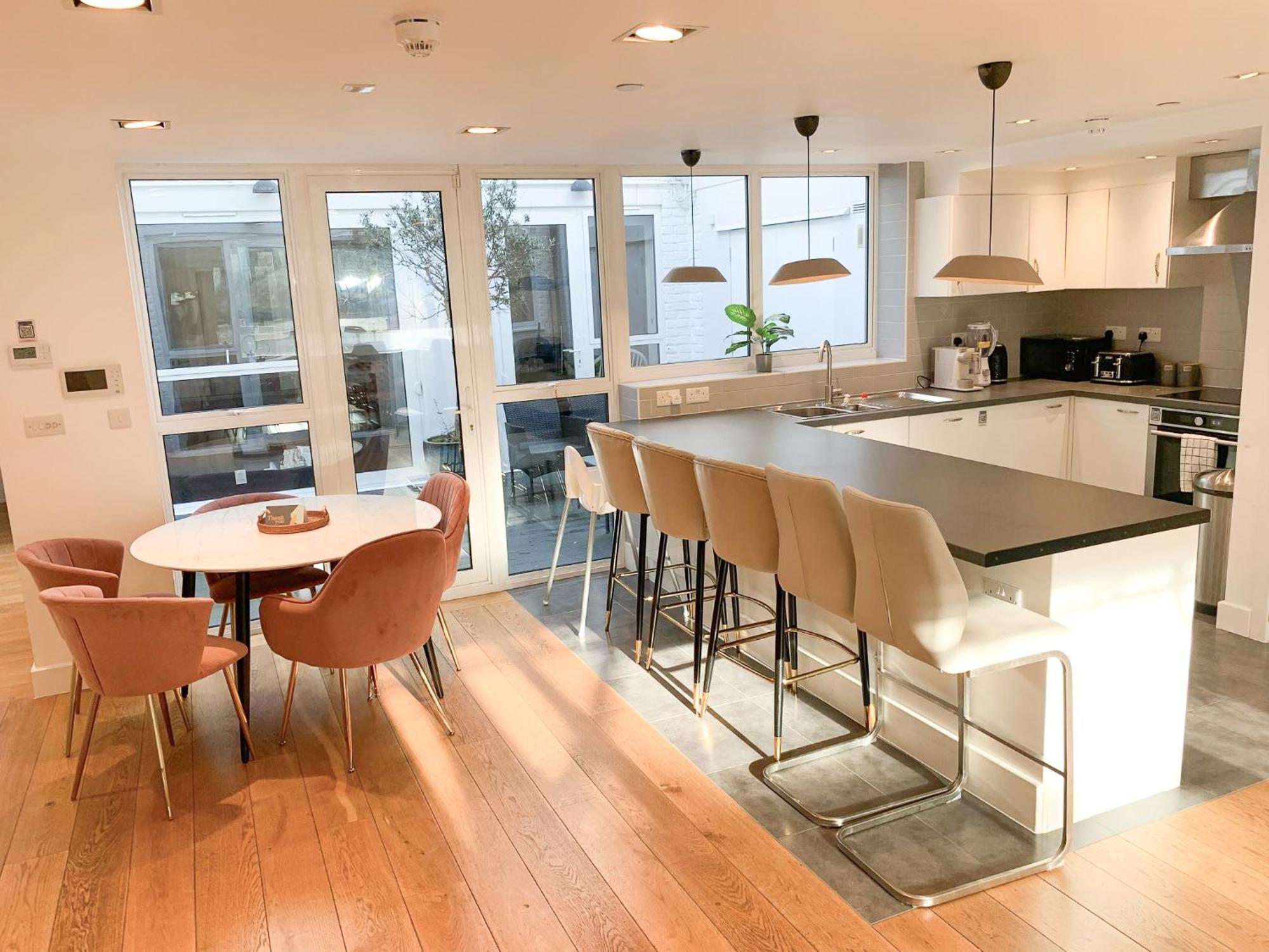 Chic 3 Bedroom Flat With Private Terrace In Holloway Near Finsbury Park Λονδίνο Εξωτερικό φωτογραφία