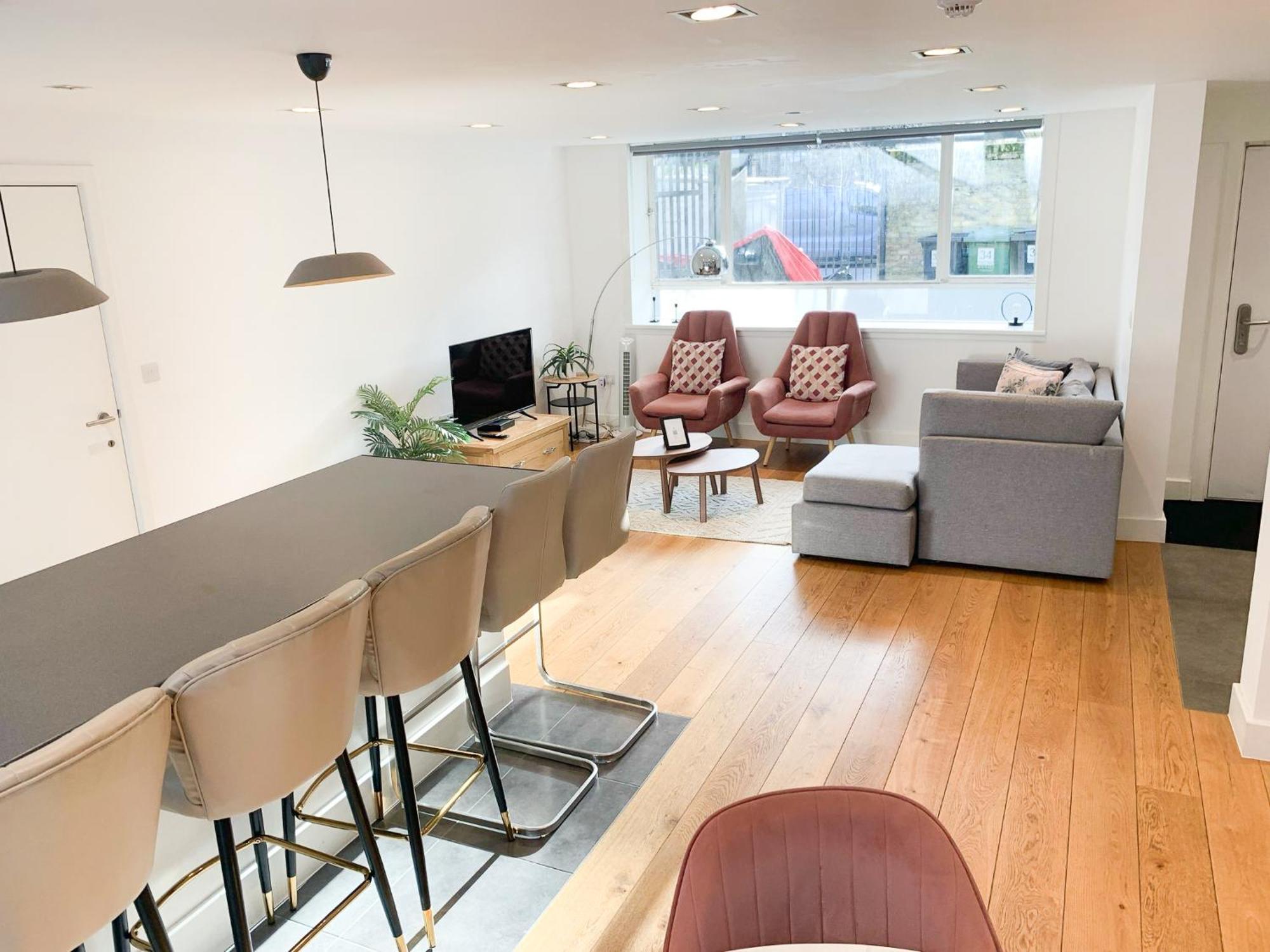 Chic 3 Bedroom Flat With Private Terrace In Holloway Near Finsbury Park Λονδίνο Εξωτερικό φωτογραφία