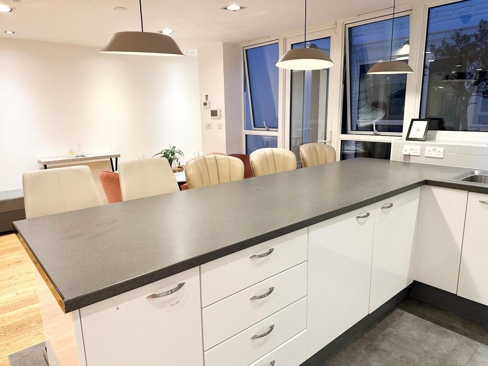 Chic 3 Bedroom Flat With Private Terrace In Holloway Near Finsbury Park Λονδίνο Εξωτερικό φωτογραφία