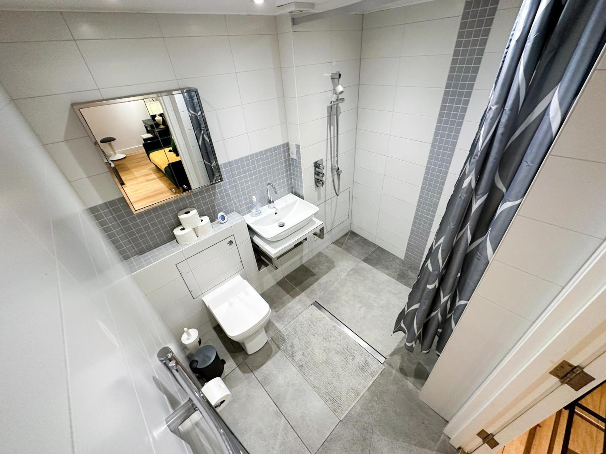 Chic 3 Bedroom Flat With Private Terrace In Holloway Near Finsbury Park Λονδίνο Εξωτερικό φωτογραφία